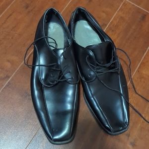 2/20$ 🛍️ Fabian Couture Group Men's Oxford Casual 12W